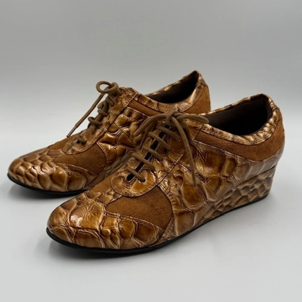 Andiamo Womens Brown Crocodile Embossed Lace Up Wedge Oxford‎ Shoes Size 8.5M